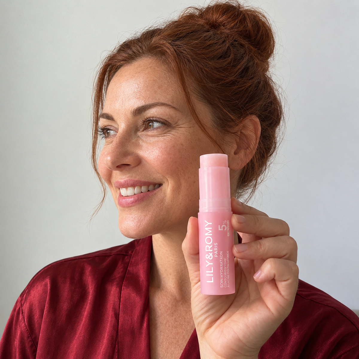 Stick rose Lily & Romy — 03-portrait-chignon